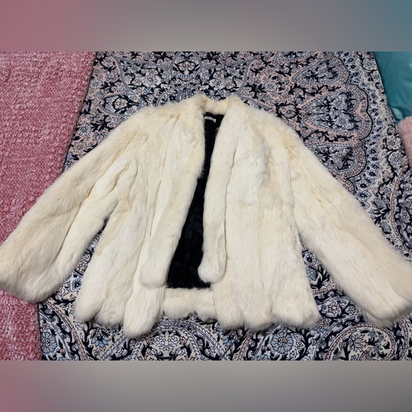 100% Rabbit Fur Coat - Picture 2 of 7